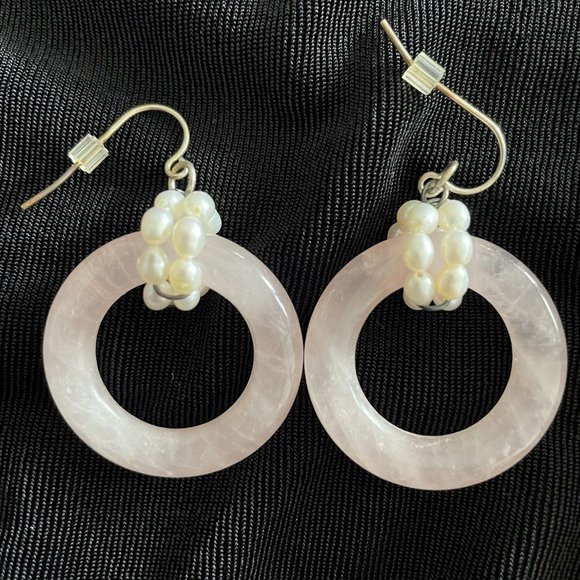 Rose quartz and seed pearl earrings - Picture 2 of 2